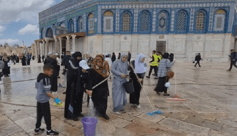 حملة ضخمة لتنظيف المسجد لأقصى إستعداد لرمضان