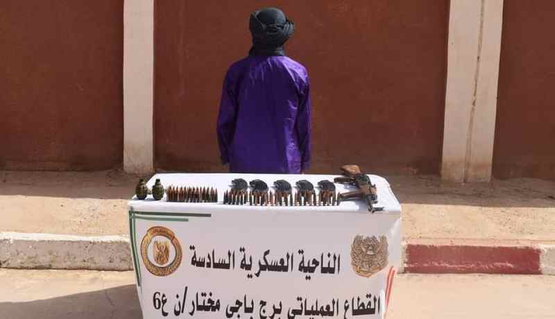 إرهابي يسلم نفسه للسلطات العسكرية ببرج باجي مختار