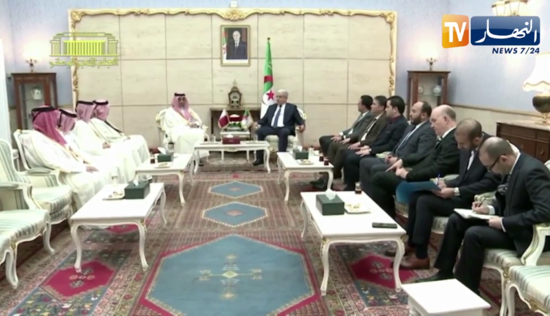 الرئيس الأذري يستقبل الوزير الأول على هامش قمة حركة عدم الإنحياز