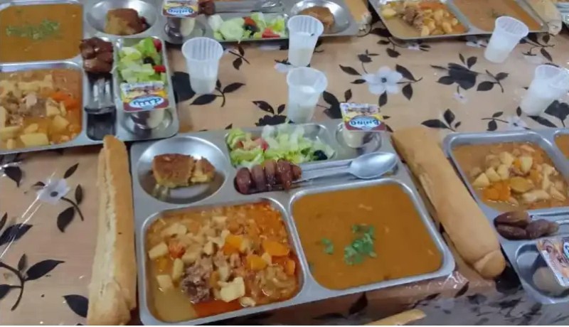 الهلال الأحمر.. 180 وجبة إفطار لعابري السبيل والمحتاجين في إن أمناس