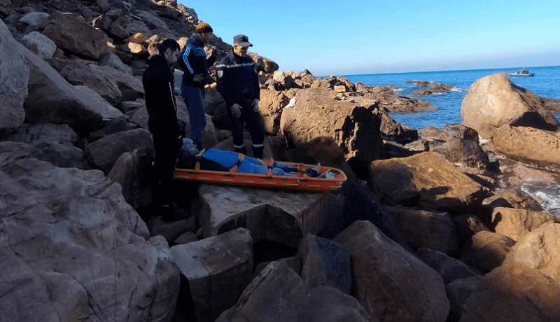 إنقاذ شخص محصور في البحر بالعاصمة