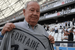 وفاة أسطورة الكرة الفرنسية “جوست فونتين”