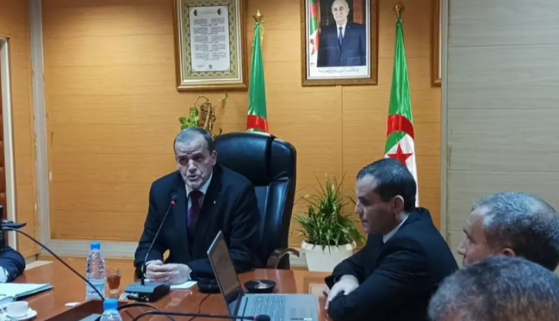 رزيق يضبط مع إطارات قطاعه آخر التحضيرات لشهر رمضان