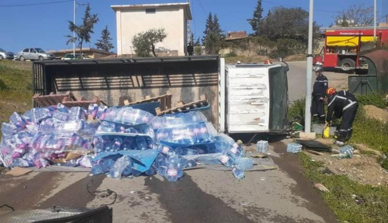 وفاة أربعيني إثر إنقلاب شاحنة في عين الدفلى
