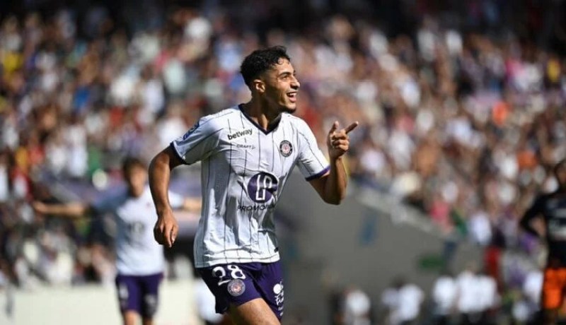 شعيبي يقود تولوز لإنجاز تاريخي في كأس فرنسا