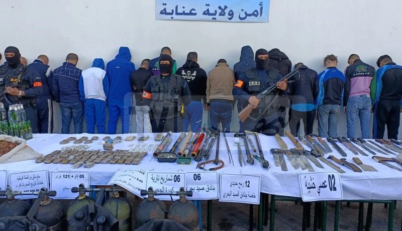 عنابة: توقيف 59 شخص وحجز 5 كلغ مخدرات و13 كلغ من المرجان بعد أعمال شغب