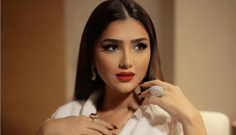 مي عمر: مستحيل أن أعمل مع غادة عبد الرازق