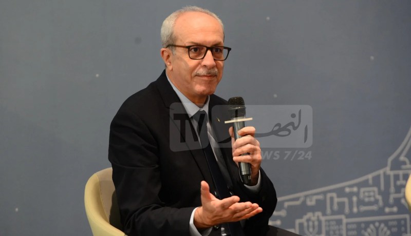 وزير البريد: إحصاء 1400 موقع بدون إنترنت.. توصيل 6 مليون عائلة نهاية 2024