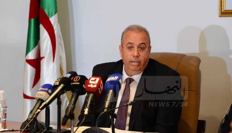 زغدار: الحكومة ماضية في إعادة بعث نشاطات المؤسسات المتعثرة