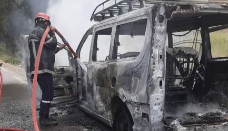بالصور: إحتراق سيارة بأكملها إلا المصحف الشريف كان بداخلها في تلمسان