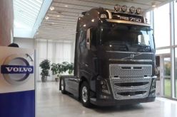 تركيب الشاحنات “فولفو volvo” في الجزائر.. وزير الصناعة يوضّح