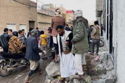 مقتل 90 شخصا في حادث تدافع خلال توزيع مساعدات مالية باليمن