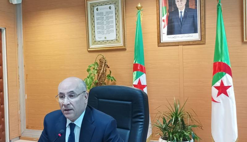 الطيب زيتوني: “سنوفر كافة التسهيلات لفائدة المصدرين”