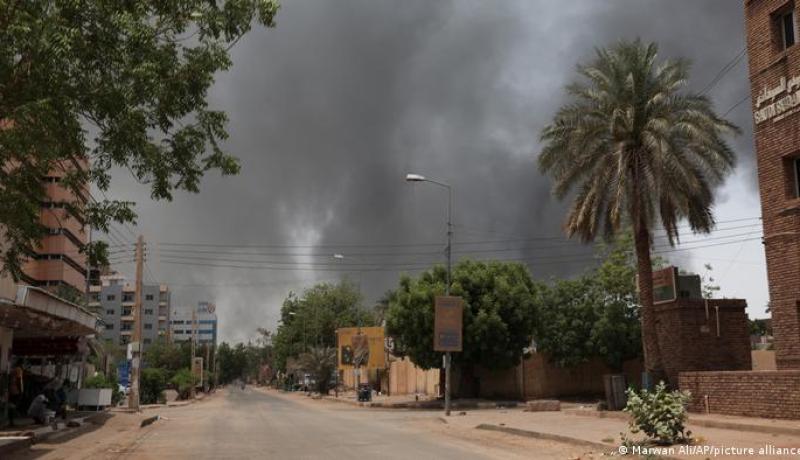 السودان: إرتفاع عدد القتلى المدنيين إلى 425 منذ بداية المواجهات