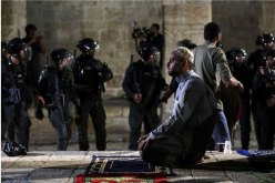 الأردن يحذر من استمرار الاعتداءات على المصلين في الأقصى