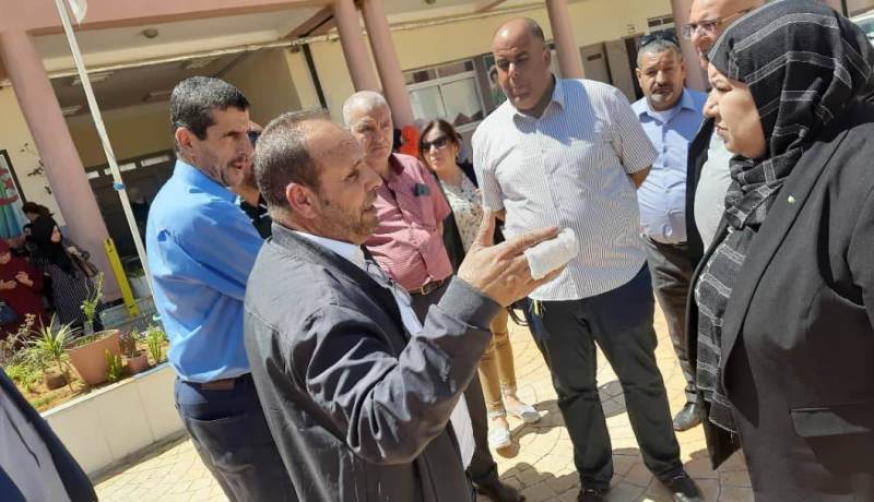 العاصمة: مدير مدرسة والطاقم التربوي يتعرضون للإعتداء الجسدي من ولية تلميذ وأقاربها