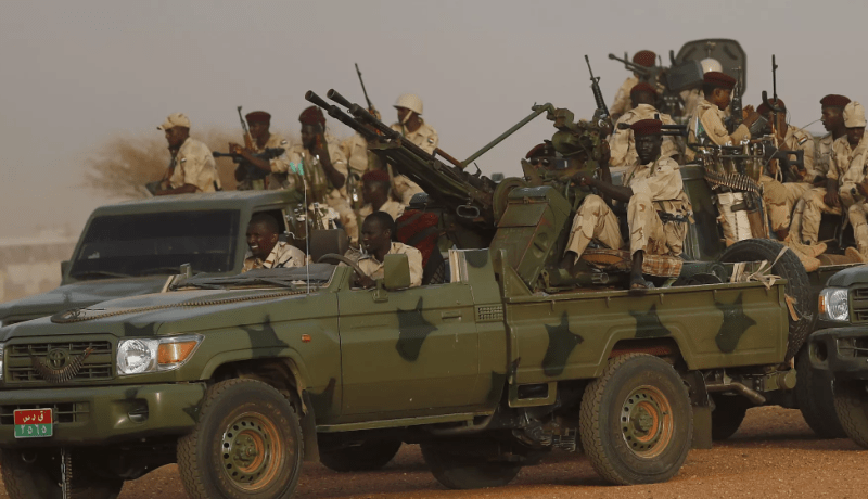 السودان: نقل الجنود المصريين المحتجزين إلى العاصمة بسلام