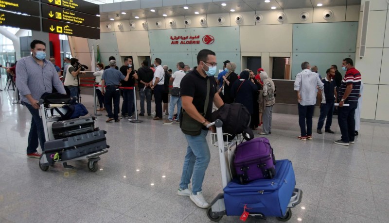 إذا فقدت أمتعتك في مطار الجزائر.. هذا ما يجب عليك فعله
