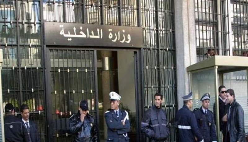 تونس: عون بالحرس الوطني يقتل 3 أشخاص ويصيب 10 أخرين بجروح في إطلاق نار