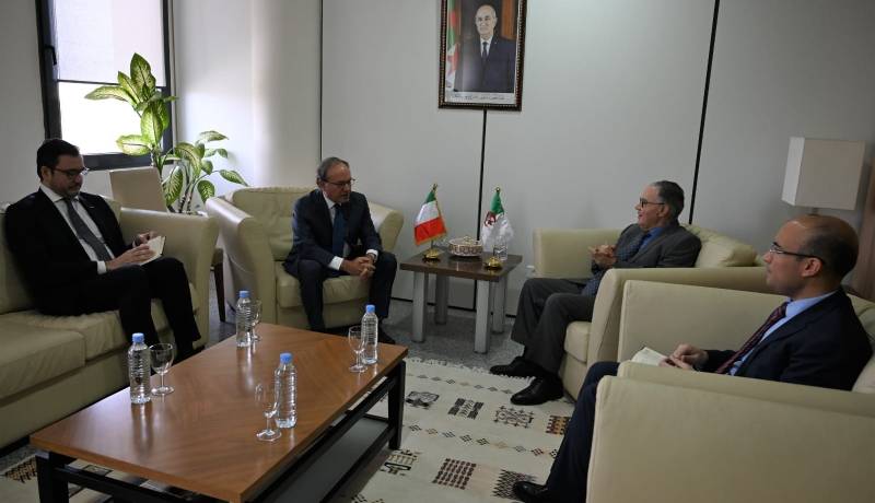 بلاني يستقبل سفير إيطاليا بالجزائر