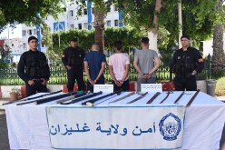 أمن غليزان يوقف عصابة احياء ويحجز أسلحة بيضاء