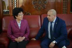 رئيسة جمعية الصداقة الصينية الإفريقية تحل بالجزائر