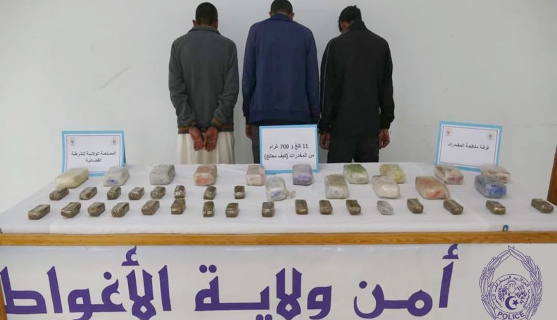 الأغواط.. حجز قرابة 12 كغ من الكيف المعالج وتوقيف شخصين