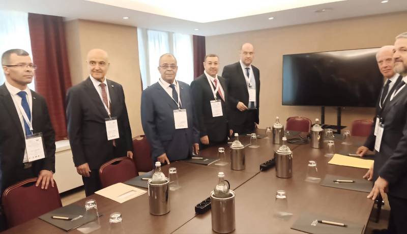 وزير الصناعة يجري لقاءات ثنائية لصناعة السيارات وقطع الغيار بإيطاليا