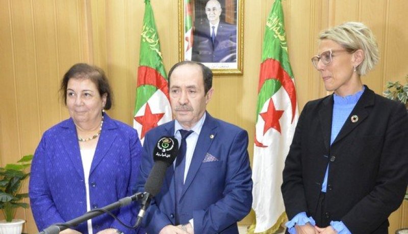 وزير التربية يبحث سبل التعاون مع المديرة الإقليمية لليونيسيف