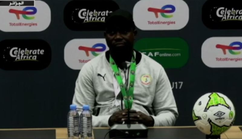 مباكي :”سعيد بالتتويج وعملنا كثيرا من أجل تحقيق هذا الإنجاز “