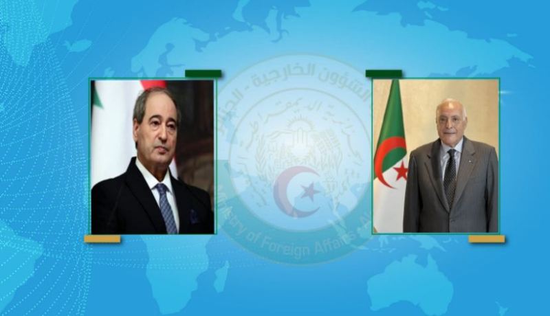 عطاف يجري إتصالا هاتفيا مع نظيره السوري فيصل المقداد