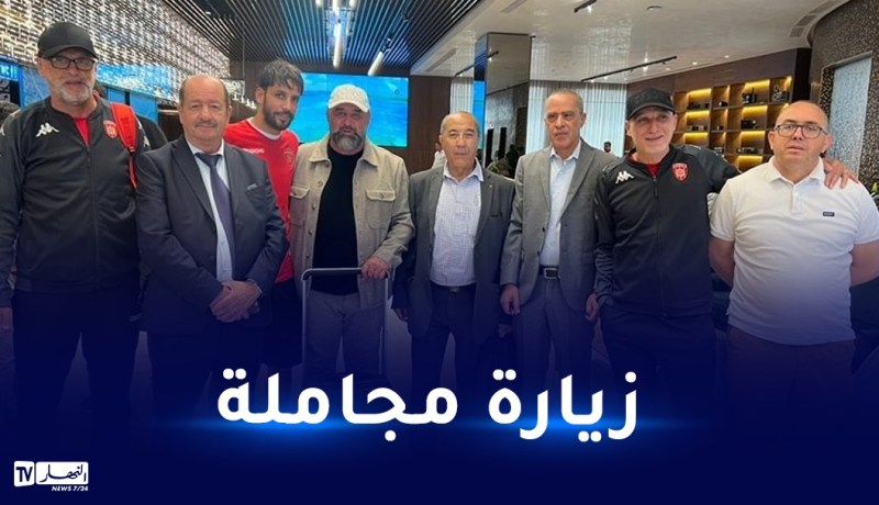 سفير الجزائر بتونس يزور وفد إتحاد العاصمة قبل عودته لأرض الوطن