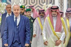 الوزير الأول يصل إلى السعودية للمشاركة في القمة العربية