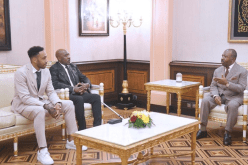 رئيس الغابون يطالب أوباميانغ بالعدول عن قرار الاعتزال دوليا