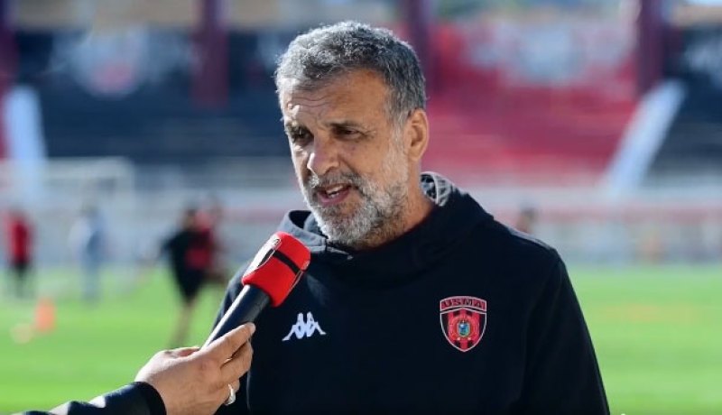 زميتي: “نشكر اللاعبين على مجهوداتهم وينتظرنا شوط ثاني حاسم بالجزائر”