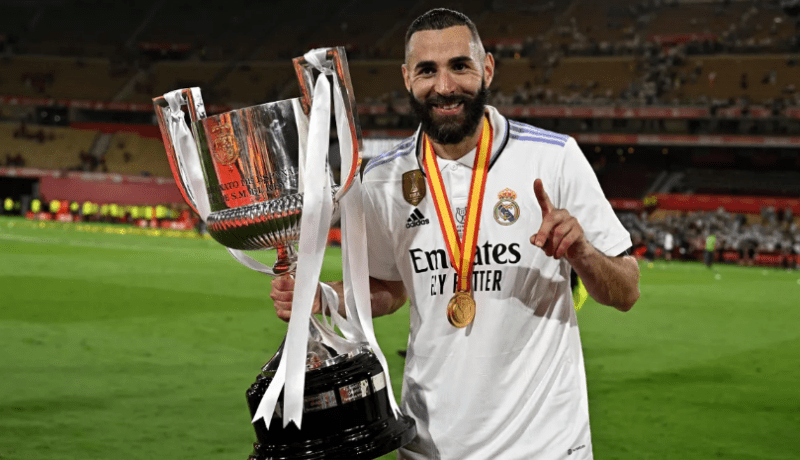 إدارة ريال مدريد تكرم بن زيمة بعد بلوغه هذا الرقم