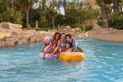 بطاقة إمارات للصعود على متن الطائرة تفتح مئات العروض في دبي هذا الصيف