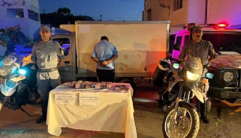 تلمسان.. حجز 2979 حبة “صاروخ” داخل شاحنة تبريد