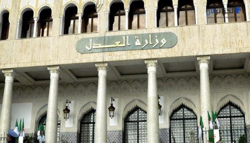 الحكومة تدرس قانون الحماية الجزائية للمعلم وبعض الفئات الضعيفة