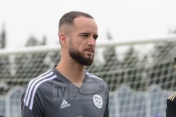  لكحل :”سعيد بالعودة ويجب احترام قرار إلتحاقي بالدوري القطري”