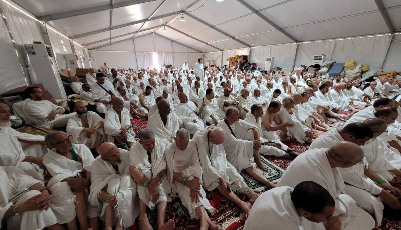 خطباء البعثة الجزائرية بصعيد عرفة يستذكرون التكامل بين الدين وحب الوطن
