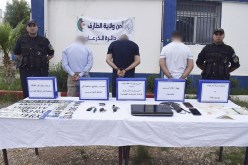 الطارف.. تفكيك شبكة لسرقة المركبات واسترجاع سيارتين