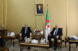 الجزائر والعراق يبحثان تعزيز التعاون في المجالين القانوني والقضائي