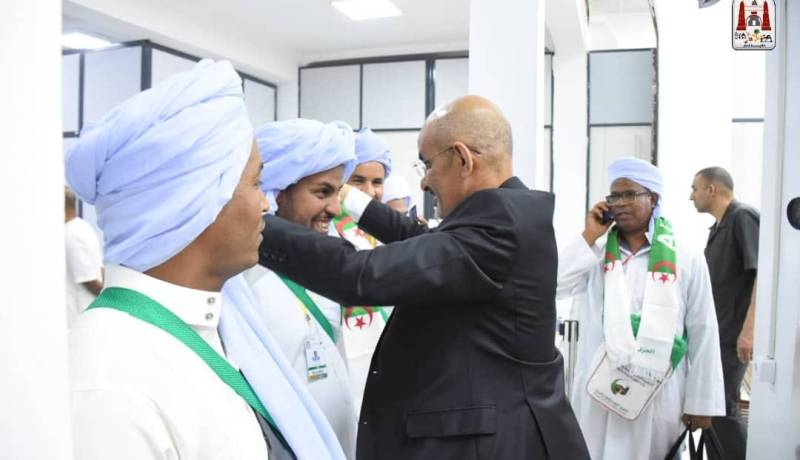 أدرار.. أول فوج من الحجاج يغادرون نحو البقاع المقدسة