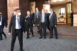 موسكو.. الرئيس تبون يجري محادثات مع رئيس الوزراء الروسي