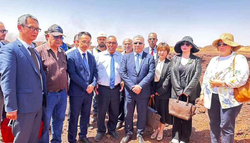 مسؤولو الائتلاف الصيني يطلعون على منجم غار جبيلات بتندوف