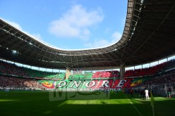 بالصور.. أنصار مولودية الجزائر يبهرون بـ “تيفو” عالمي في الداربي