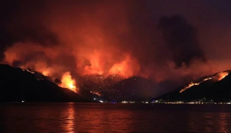“روبوت” لإطفاء الحرائق بالمناطق الوعرة
