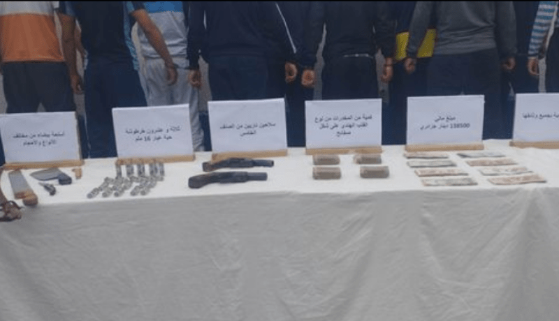 العاصمة: وضع حد لنشاط عصابة أحياء وإسترجاع سلاحين ناريين