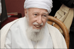 تشييع جثمان الفقيد العلامة الطاهر آيت علجت في مقبرة بني مسوس